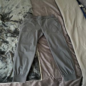 Men’s lululemon ABC Jogger shorter 28” inseam